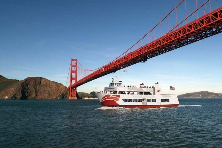 Passando por baixo da Golden Gate